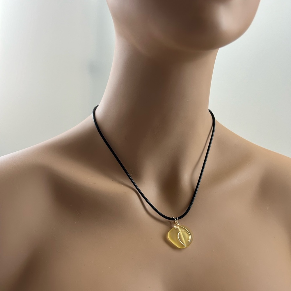 Summer Yellow Sea glass Wave Wirework Necklace with Black Cord - Picture 3 of 5